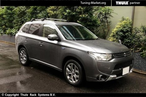 Багажник Thule WingBar Edge на интегрированных дугах для Mitsubishi Outlander
