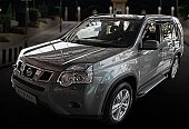 Пороги алюминиевые (Sapphire Silver) для Nissan X-Trail