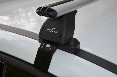 Багажник LUX на аэродинамических дугах для Ford Focus 5-дв хетчбэк (2011-2018)