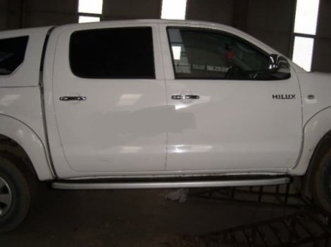 Пороги алюминиевые (Alyans) для Toyota HiLux