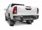 Фиксированный фаркоп Berg F.5718.001 для Toyota Hilux (2015-н.в.)
