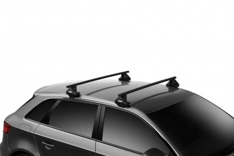 Багажник Thule Evo SquareBar на стальных дугах для Toyota Hilux (2015-н.в.)