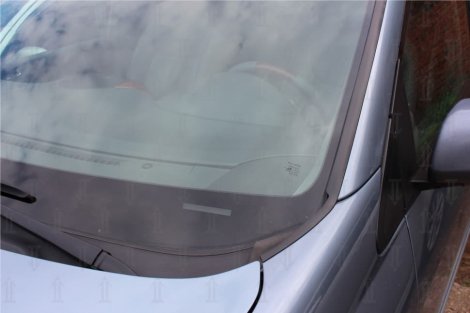 Водосток лобового стекла для Toyota Sienna (2004-2010)