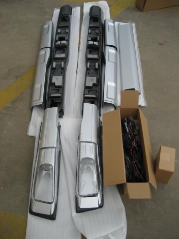 Рейлинги с подсветкой на крышу OEM Tuning для Nissan X-Trail (2011-2014)
