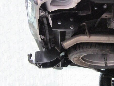 Фиксированный фаркоп TCC для Toyota Hilux (2015-н.в.)