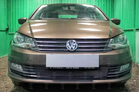 Защитная сетка радиатора ProtectGrille для Volkswagen Polo нижняя (2015-2020 черный)