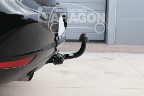 Фиксированный фаркоп Aragon для Volkswagen Golf VI
