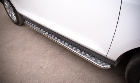 Пороги труба D42 с листом "RUSSTAL" для Mazda CX-7