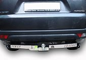 Фиксированный фаркоп Leader Plus M107-F(N) с нержавеющей пластиной для Mitsubishi Pajero Sport (1998-2008)