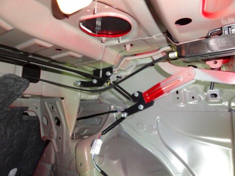 Газовые упоры (амортизаторы) багажника для Mazda 6 российской сборки