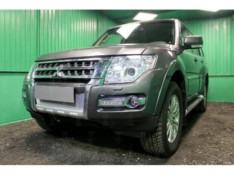 Защитная сетка радиатора ProtectGrille Optimal нижняя для Mitsubishi Pajero IV (2015-2016 Хром)