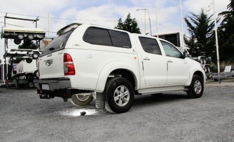 Фиксированный фаркоп с электрикой Westfalia для Toyota Hilux