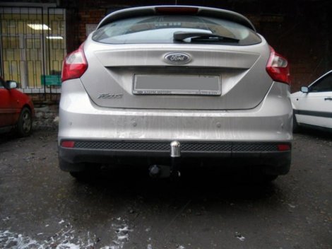 Фиксированный фаркоп Baltex для Ford Focus хэтчбек (2011-2018)
