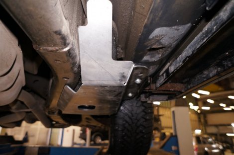 Алюминиевая защита помпы подвески АВС-Дизайн для Land Rover Discovery 3
