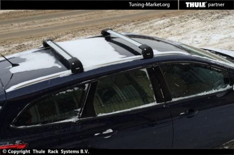 Багажник Thule WingBar Edge на интегрированных дугах для Ford Focus универсал (2011-2018)