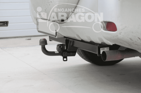 Фиксированный фаркоп Aragon для Toyota RAV 4