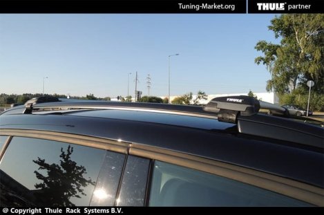 Багажник Thule WingBar Edge на интегрированных дугах для Volkswagen Tiguan (2007-2016)