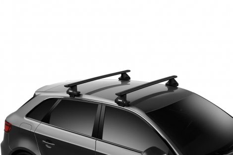 Багажник Thule WingBar Evo Black на аэродинамических дугах для Toyota Hilux (2015-н.в.)