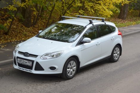 Багажник LUX на аэродинамических дугах для Ford Focus 5-дв хетчбэк (2011-2018)