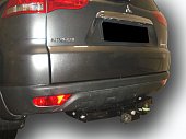 Фиксированный фаркоп Leader Plus M115-FC для Mitsubishi Pajero Sport (2008-2015)