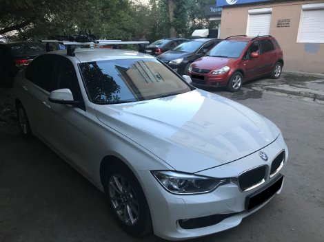 Багажник MontBlanc на аэродинамических дугах для BMW 3-Series седан (2012-2018)