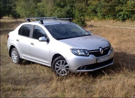 Багажник Thule WingBar на аэродинамических дугах для Renault Logan