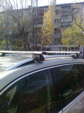 Багажник LUX Классик на аэродинамических дугах для Volkswagen Tiguan (2007-2016)