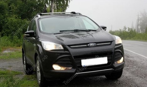 Багажник Thule WingBar Edge на интегрированных дугах для Ford Kuga (2013-2019)