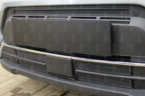 Защитная сетка радиатора ProtectGrille Standart 4 части низ для Suzuki Vitara (2018-н.в. Черная)